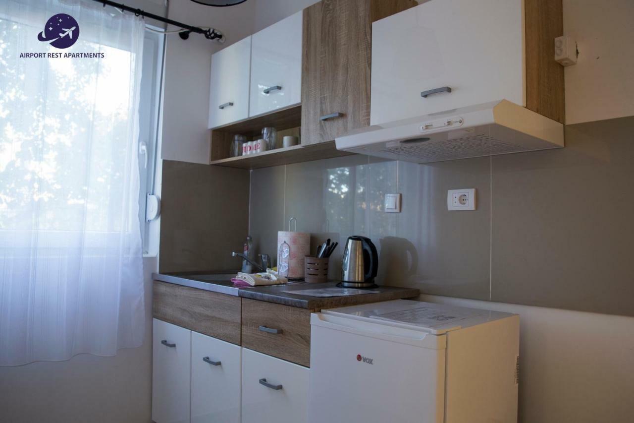 Airport Rest Apartments Belgrad Exteriör bild