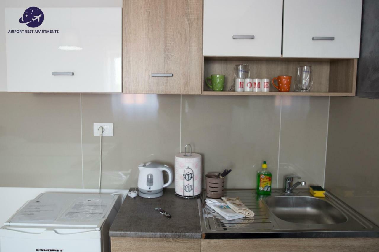 Airport Rest Apartments Belgrad Exteriör bild